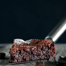 Mehdi Me Cookes On Instagram Easy To Make And Moist To Eat Makes Me Feel Free 4 2 5 Ounces 125 In 2020 Chocolate Cake Recipe French Chocolate Homemade Chocolate