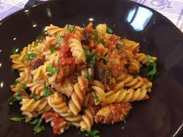 Fusilli Con Tonno Olive E Capperi Olive E Capperi Fusilli Pasta Italiana