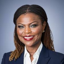 Debbie Peach's Instagram, Twitter & Facebook