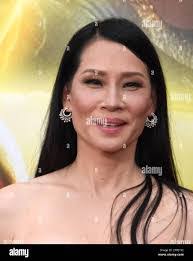 Jennie Warner's Instagram, Twitter & Facebook