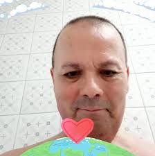 Holaaaaaaa, soy Diana un placer.Amo a Alicante.Vivo en la florida.