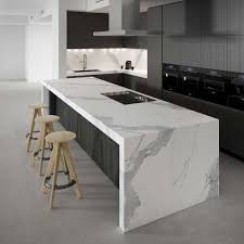 Amazing New Slabs From Spain These Apavisa Porcelain Slabs From Bv Tile Stone Look Just Like Real N Interior Design Kitchen Kitchen Interior Ornate Kitchen