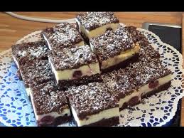 Müssen ja auch einige kerzen drauf passen. Schoko Kasekuchen Mit Kirschen Und Streuseln Sallys Welt Youtube