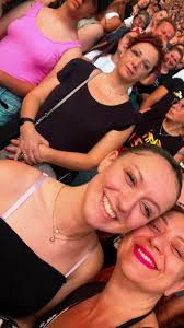 Video di Anna Marco Asia C430 (@annamarcoasiac1) con Senza Parole