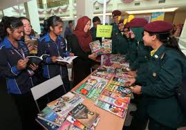 Tema ini dipilih atas rasional merapatkan ukhuwah dalam kalangan warga ipg kbm. 1 000 Judul Buku Pensyarah Ipg Dipamerkan