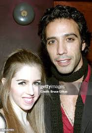 142 Carlos Aunt Photos & High Res Pictures