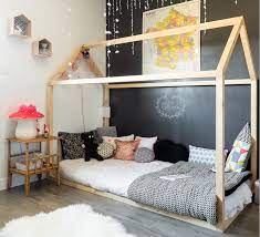 handig met hamer en zaag maak dan zelf het coole bedhuisje uit libelle 5 libelle speelhuisje bed kleuterkamer bedhuisje