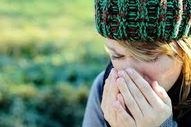 Klepus Dabisks Sveiciens Pavasarim Pirma Palidziba Saposam Kaklam Un Atkleposanai Common Cold Pharmacist Medical