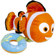 The gift code is conveniently emailed directly to your recipient on the date you choose. Disney Baby Nemo Plusch Activity Auf Karte 20cm