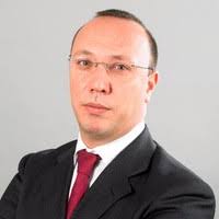 3300+ perfiles de «Capozzi»