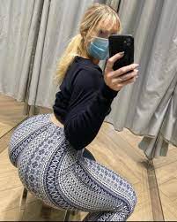 Pawg in flare pants