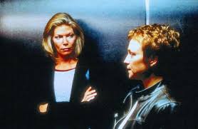 Hired to investigate the disappearance of a university student. Die Affenmaske 2000 Film Cinema De