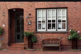 See more ideas about brown brick exterior, house exterior, house colors. Stunning Paint Colors That Will Make Your Brick Exterior Beautiful True Design House
