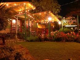 27 Kid Friendly Austin Restaurants That Aren T Boring Austin Restaurant Kid Friendly Restaurants Kid Friendly