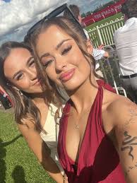 ℰ𝓁𝓁𝒶 𝒟𝓇𝒾𝓈𝒸𝑜𝓁𝓁 (@elladriscoll__) • Instagram photos and videos