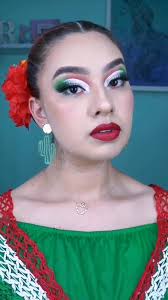 Respuesta a @jeean0503 Tutorial de maquillaje patrio🇲🇽 #maquillajepatrio  #maquillajemexicano #maquillaje16deseptiembre #makeup #vivamexico
