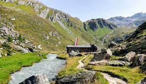 The ahrntal valley is a popular destination for young and old in both summer and winter. Wandern Im Tauferer Ahrntal Sudtirol