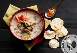 Gurihnya kuah soto kaki sapi betawi berasal dari susu. Rasamasa Seri Rasa Betawi