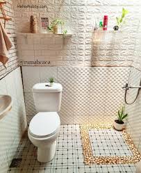 Karena pada desain kamar mandi 1.5x2.5 yang telah rumahterkini tampilkan untuk anda, merupakan gagasan dari berbagai desainer arsitek terkemuka. Semakin Bersih Dengan Interior Kamar Mandi Yang Simpel Ukuran 1 X 2 M Helloshabby Com Interior And Exterior Solutions
