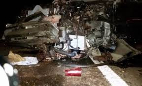 Na quarta, mais um espetáculo travestido de conteúdo noticioso, desta vez com adesão da globo, que até derrubou a tradicional sessão da tarde para cobrir, sem muita interrupção, cada partícula de novidade que surgia sobre o acidente que matou o sertanejo cristiano araújo. F5 Celebridades Mae De Cristiano Araujo Escreve Relato Sobre Os Cinco Anos Da Morte Do Cantor Doi Muito 24 06 2020