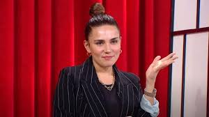 See more of buse varol on facebook. Buse Varol Kimdir Buse Varol Kac Yasindadir Magazin Haberleri