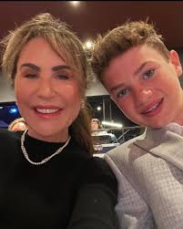 Robin McGraw (@robin_mcgraw) • Instagram photos and videos