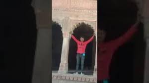 Laga ke ek naql tujhe bhi bhej doon,,,,,apne geeton ka ….apne soch ka…!!! Kab Se Khada Hun Main Yahan Aayi Ki Kitni Der Mein Youtube