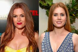 Isla lang fisher was born on february 3, 1976 in muscat, oman, to scottish parents elspeth reid and brian fisher, who worked as a banker for the u.n. Isla Fisher Has A Message For Everyone Confusing Her With Amy Adams