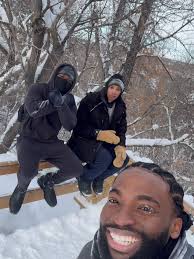 First climb of 2026. 🔟 flights strong with amazing weather!💪 Shoutout to  everyone who powered through.🙌 Next Stop ➡️ Lansdowne Stairs🚀  #clmbformentalwealth