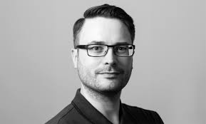 Robert Glas's Instagram, Twitter & Facebook