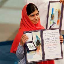 Her name resonated around the world when a taliban gunman shot her in vengeance for her impressive campaign for women. Friedensnobelpreis Malala Yousafzai Erhalt In Oslo Auszeichnung Der Spiegel