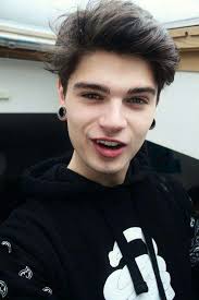 Itzel Chavez (Little_Cupcake13)