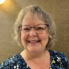 Laura Heine's Instagram, Twitter & Facebook