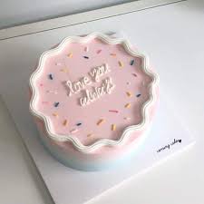 I watched a few tutorials of these mini korean lunch box cake and they looked so cute . On Twitter Cute Cake Designs Cute Cakes Simple Birthday Cake Cute Birthday Cakes