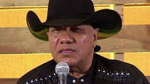 José Guadalupe Esparza le dedicó una canción a una niña horqueteña - Te  Cuento Paraguay