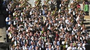 Zwischenbilanz Wiesn Halbzeit 3 3 Millionen Gaste 72 Verspeiste Ochsen Wiesn Volksfest Und Klatsch Und Tratsch