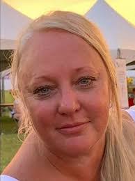 Sherry Delaney's Instagram, Twitter & Facebook