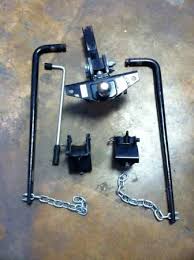 Compare weight distribution and weight carrying hitch configurations for tow vehicles and trailers. Weight Distribution Hitch For Sale Usa
