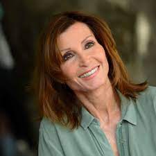 Will the relationship of german actress & director susanne uhlen and current boyfriend, henry dawidowicz survive 2021? Schauspielerin Susanne Uhlen Hat Brustkrebs Stars
