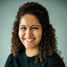 Miriam El's Instagram, Twitter & Facebook