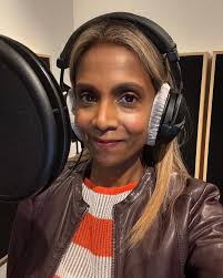 I love my outfit today but I love my decaf mocha latte from @starbuckssg  more💓 #OOTD #FashionInspo #StyleGoals #OutfitOfTheDay #Fashionista  #WardrobeEssentials #ChicStyle