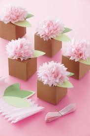 Tolle Und Leichte Ideen Wie Sie Hochzeitsgeschenke Fur Gaste Selber Basteln Flower Favor Box Diy Party Favors Gifts