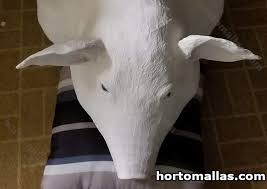 My unicorn head would have turned out to be a really large clothes hook. How Creative Individuals Have Been Using Chicken Wire In Paper Mache