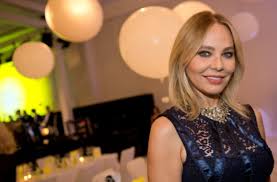 Aktuelle infos, news und gerüchte zu ornella muti, mit den neuesten videos und bildern / fotos. Bundespresseball In Berlin Ornella Muti Sorgt Fur Internationalen Glanz Panorama Stuttgarter Zeitung