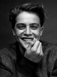 Paul Posch (real_mouse_e)