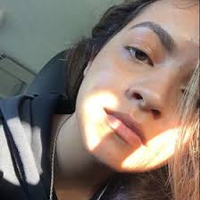 Isabella Mello (isabellamello73)