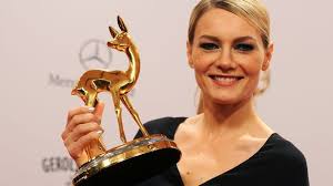 Wann kommen die neuen folgen von knallerfrauen? Video Knallerfraumartina Hill Begeistert Alle