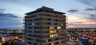 Apartamente de inchiriat proprietar persoana juridica cu obiect de activitate inchiriere apartamente , cu un portofoliu de 220 de apartamente , inchirieri apartamente de 2 camere mobilate si utilate complet , complex din 2010 sos berceni nr 96 sector 4 bucuresti , disponibilitate imediata , metrou in. Apartament De Inchiriat Etaj 7 20 Mobilat Si Utilat Monaco Towers Bucuresti Proprietar Metrou Apartamente De Inchiriat Forum Imobiliare