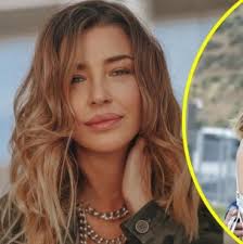 Tras publicación de su madre! Hija de Roberto Bruce sorprende por su gran  parecido al fallecido periodista