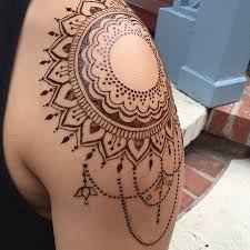 Ein henna tattoo ist perfekt für jeden anlass. Lahaina Henna Tattoos Hair Braiding Aktuelle 2021 Lohnt Es Sich Mit Fotos